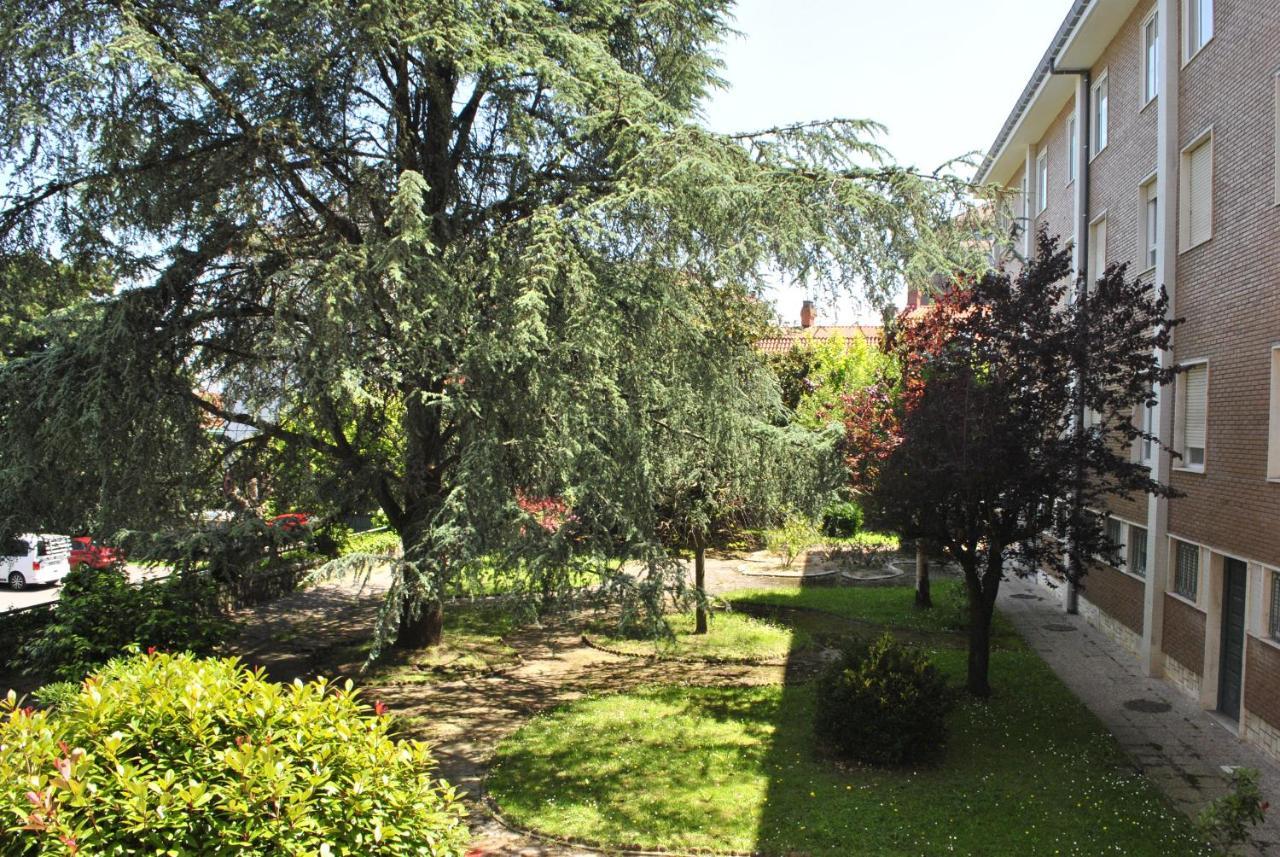 Residencia Universitaria Alto De Miranda - Resisantander Hotell Exteriör bild